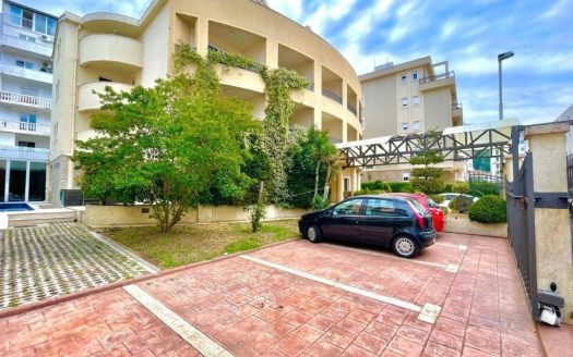 budva center hotel sale