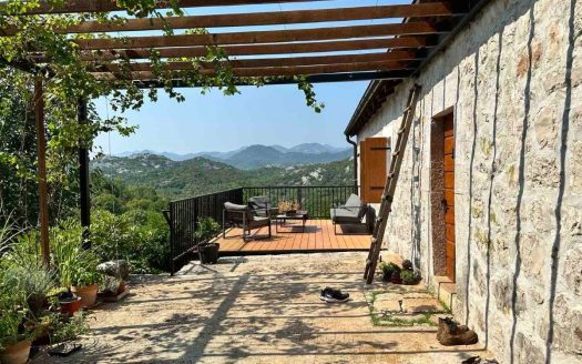 skadar lake house sale